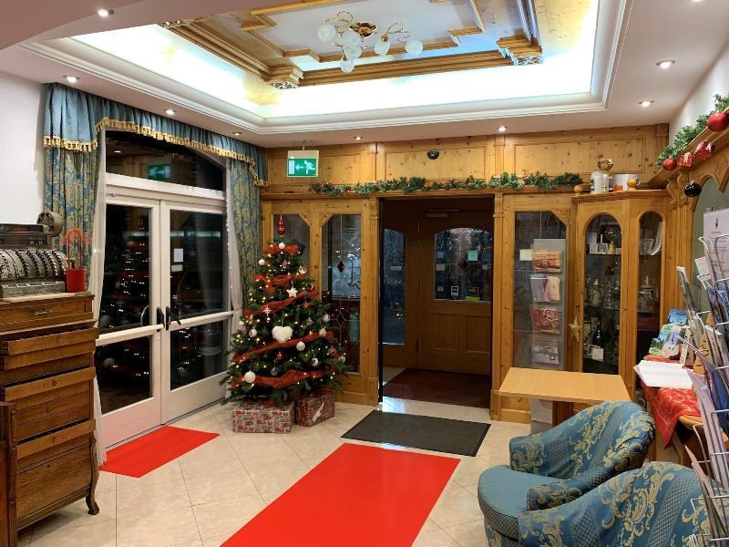 Hotel Sant'Ilario Rovereto  Bagian luar foto