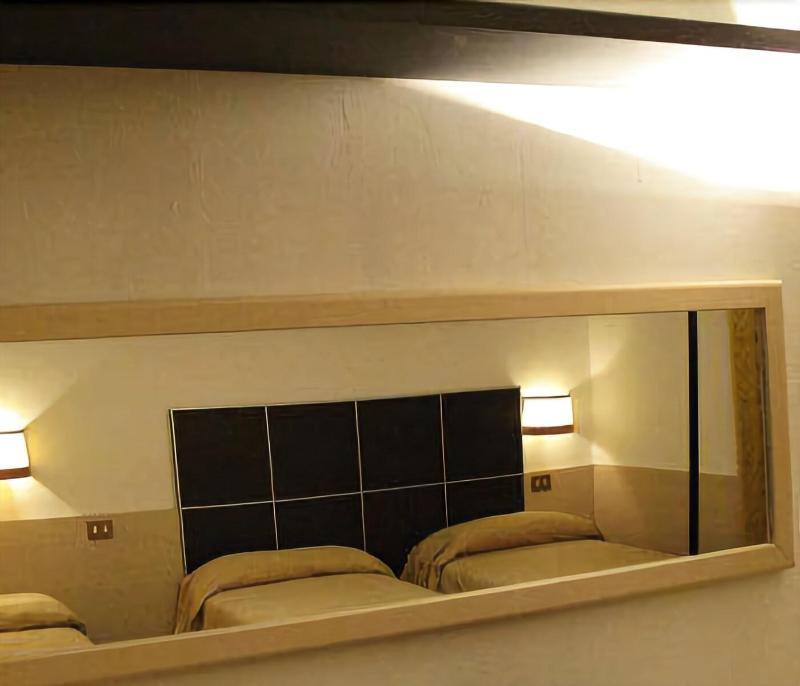 Hotel Sant'Ilario Rovereto  Bagian luar foto