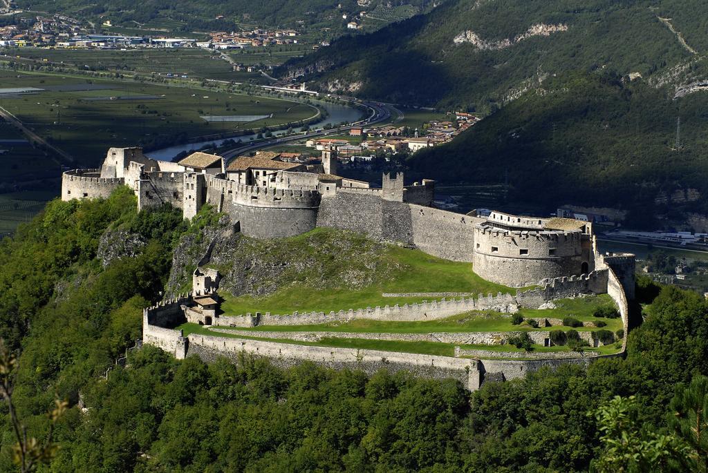 Hotel Sant'Ilario Rovereto  Bagian luar foto