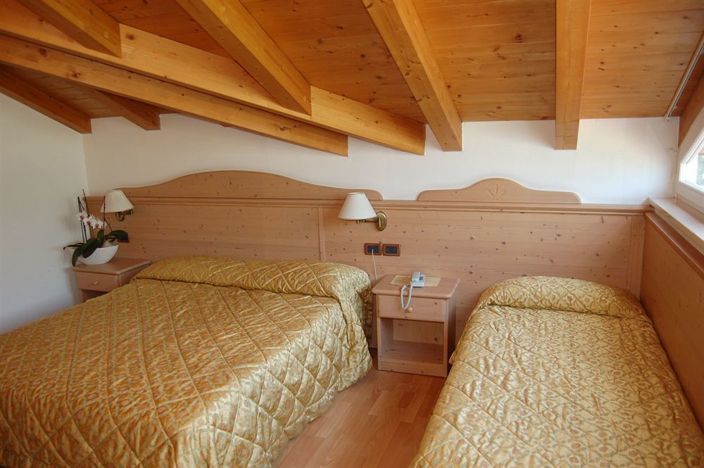 Hotel Sant'Ilario Rovereto  Bagian luar foto