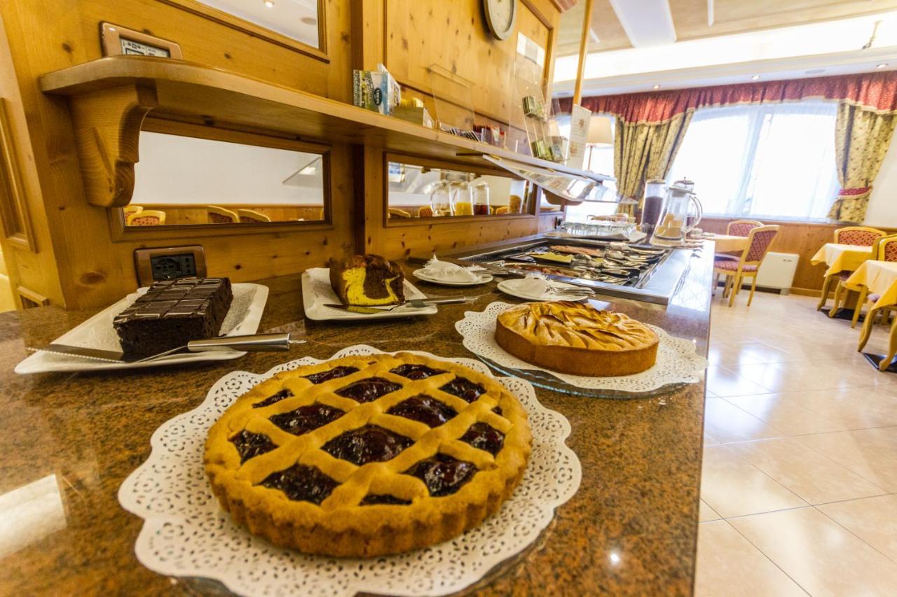 Hotel Sant'Ilario Rovereto  Bagian luar foto