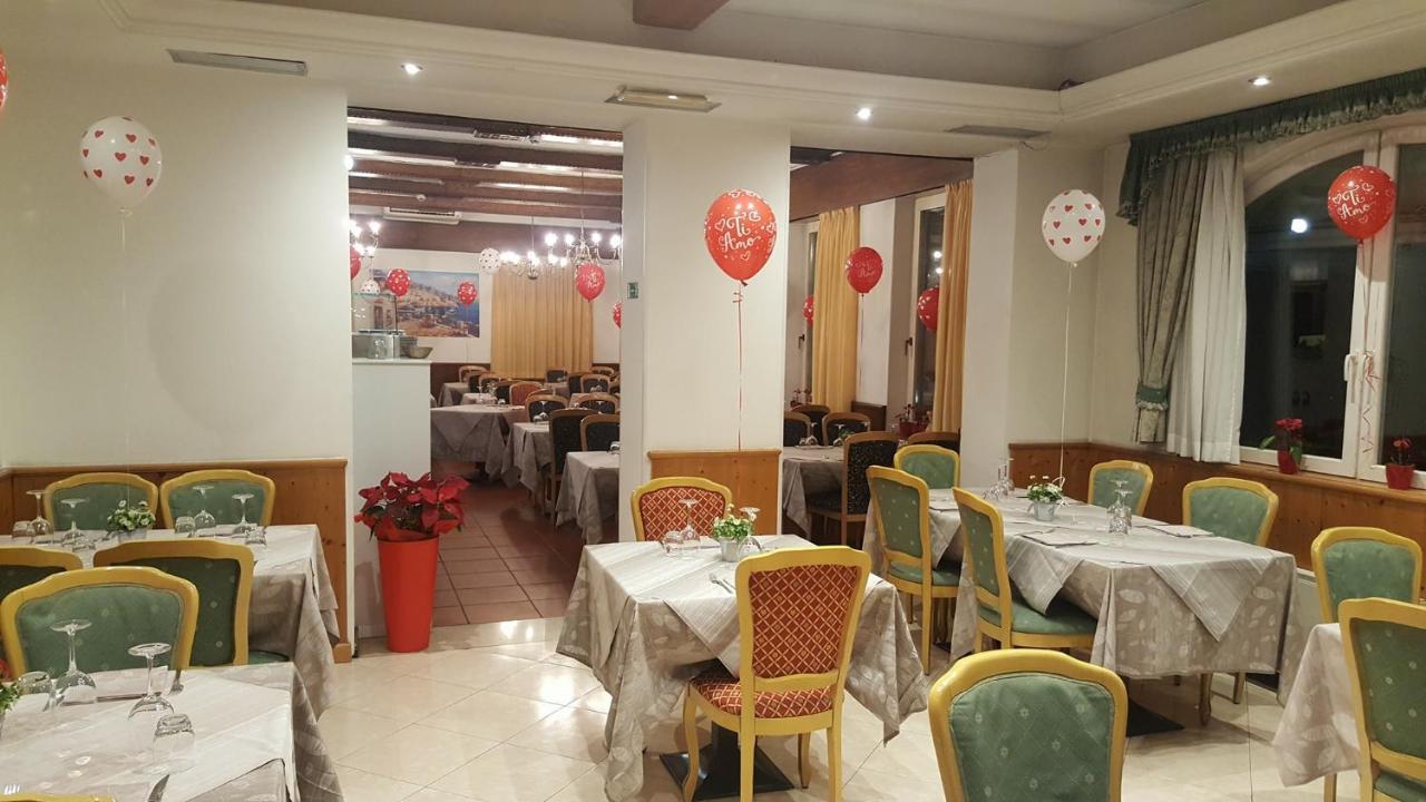 Hotel Sant'Ilario Rovereto  Bagian luar foto